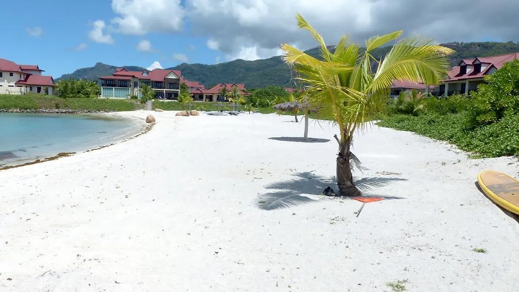 Bonifacio Villa 133 Eden Island