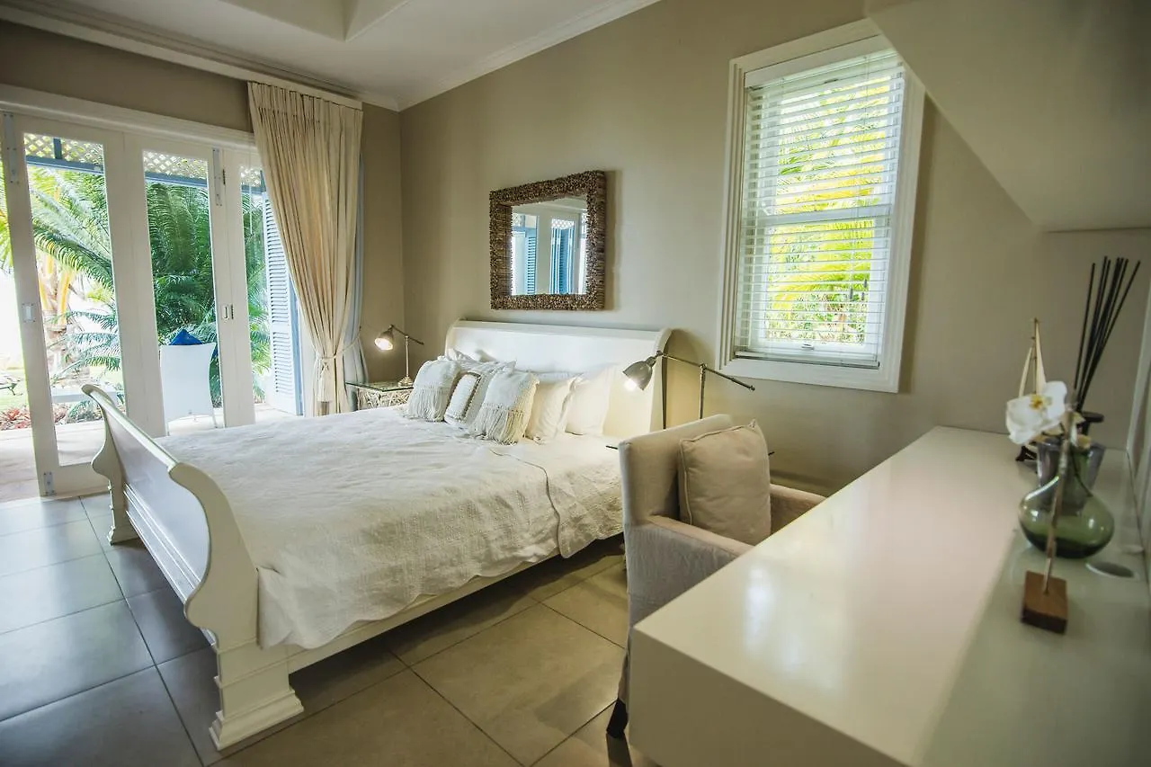 Bonifacio Villa 133 Eden Island 0*,